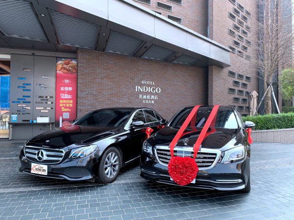 W222小改款賓士S350L加長型+W213新款賓士E系列二台